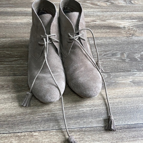 Crown Vintage Shoes - Crown Vintage Suede Booties Sz 10